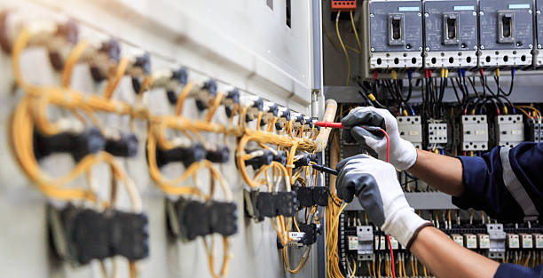 Professional Electrician technician working in Potomac Heights, MD